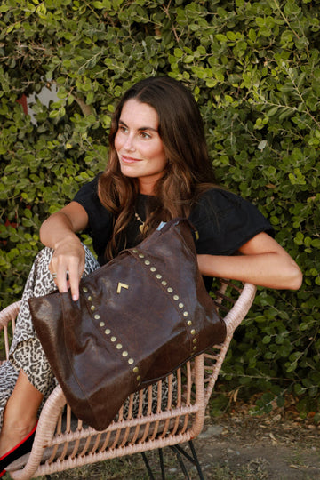Elegancia y Durabilidad en Bolsos de Piel